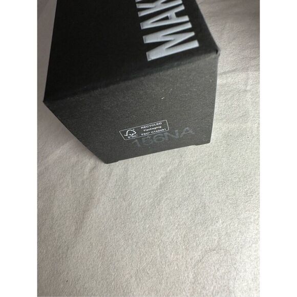 MAKEUP BY MARIO SurrealSkin™ 16HR Soft Setting Spray 3.38oz - Picture 6 of 6